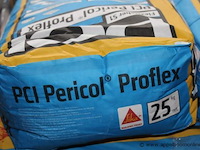 Plm 25 zakken tegellijm - pci - pericol flex 25 - afbeelding 2 van  2