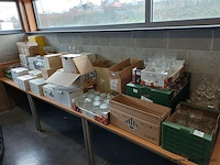 Plm. 300 stuks div. bier en wijnglazen