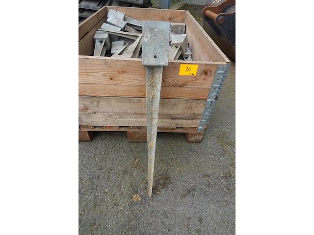 Plm 30x galva paalvoeten - afbeelding 1 van  4
