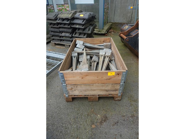 Plm 30x galva paalvoeten - afbeelding 4 van  4