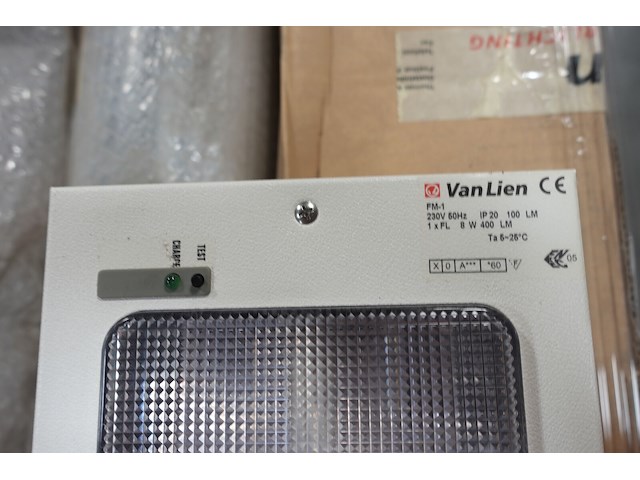 Plm 65x diverse noodverlichting van lie - afbeelding 10 van  15