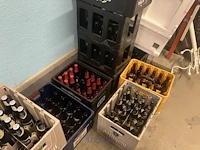 Plm 73 bakken leeggoed en lege bakken waaronder coca cola, chaudfontaine, van roy, enzovoort - afbeelding 2 van  15