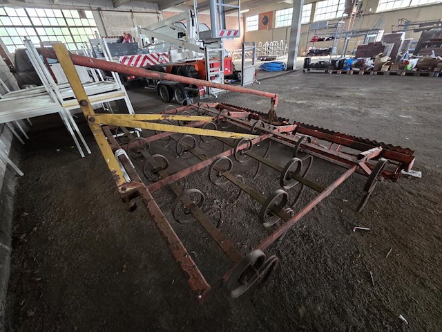 Ploeg voor achter tractor - afbeelding 5 van  8