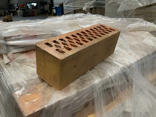 Ploegsteert pallet bouwstenen - afbeelding 2 van  4