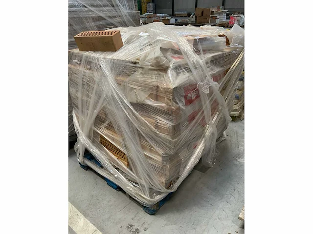Ploegsteert pallet bouwstenen - afbeelding 4 van  4