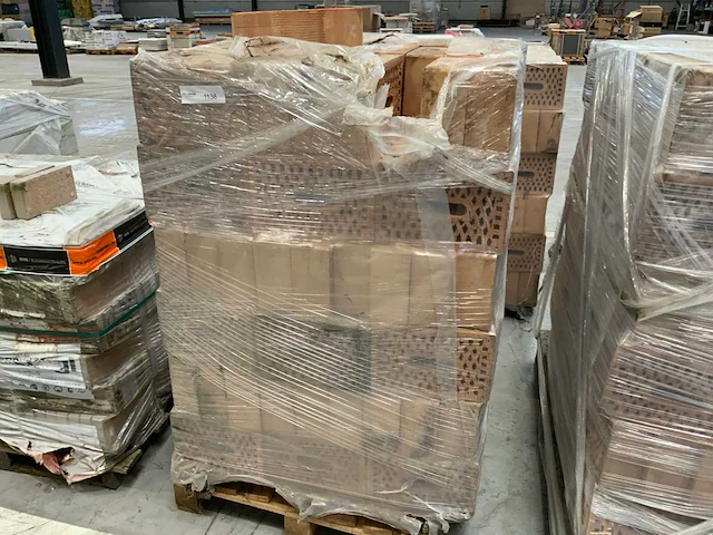 Ploegsteert pallet bouwstenen - afbeelding 1 van  4