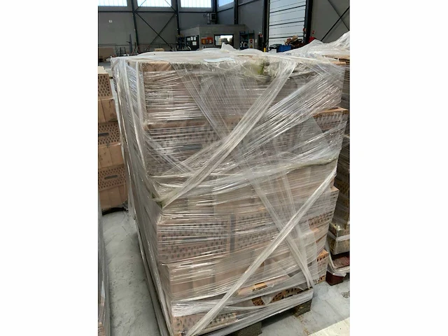 Ploegsteert pallet bouwstenen - afbeelding 4 van  4