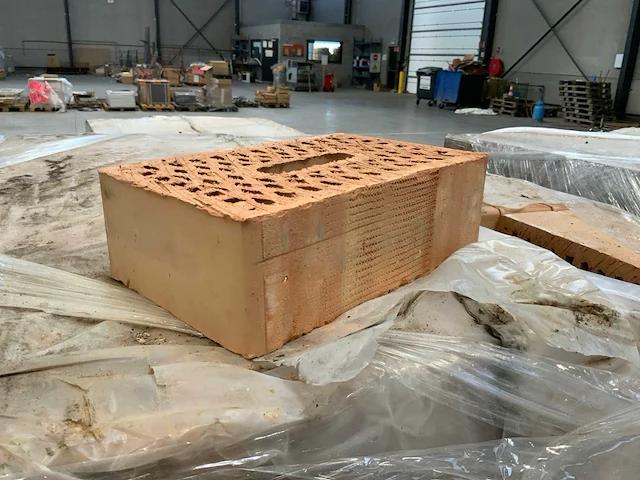 Ploegsteert pallet bouwstenen - afbeelding 2 van  4