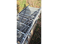 Plooi trappen - scaffolding - afbeelding 1 van  2