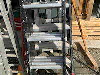 Plooiladder en trapladder - afbeelding 1 van  2