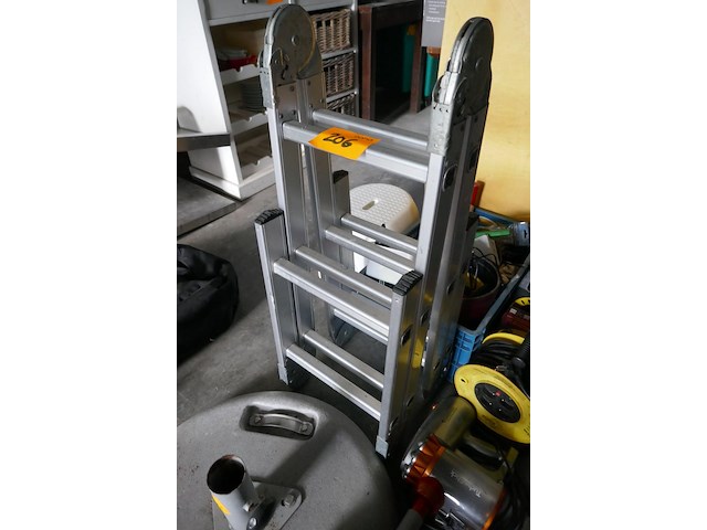 Plooiladder + werkmateriaal - afbeelding 2 van  4