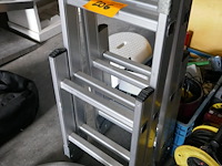 Plooiladder + werkmateriaal - afbeelding 2 van  4