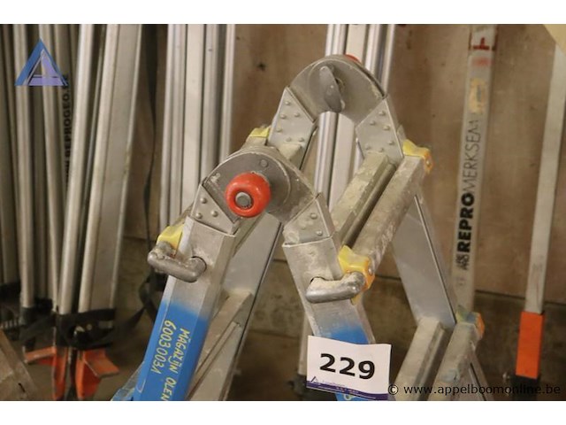 Plooiladder - afbeelding 3 van  3