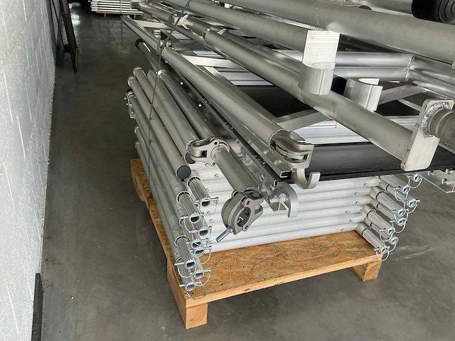 Plooisteiger - afbeelding 10 van  10