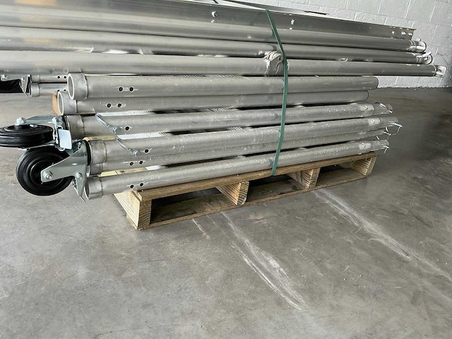 Plooisteiger - afbeelding 8 van  11