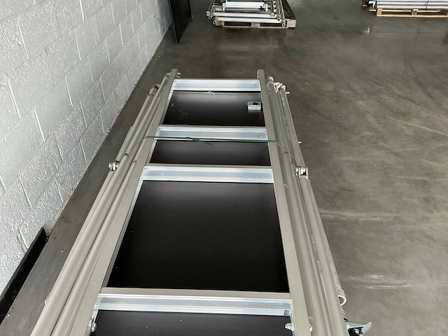 Plooisteiger - afbeelding 10 van  11