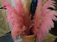 Plushes decoratie met aardevaas - afbeelding 1 van  4