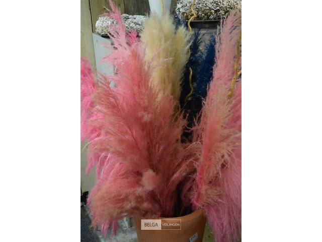 Plushes decoratie met aardevaas - afbeelding 3 van  4