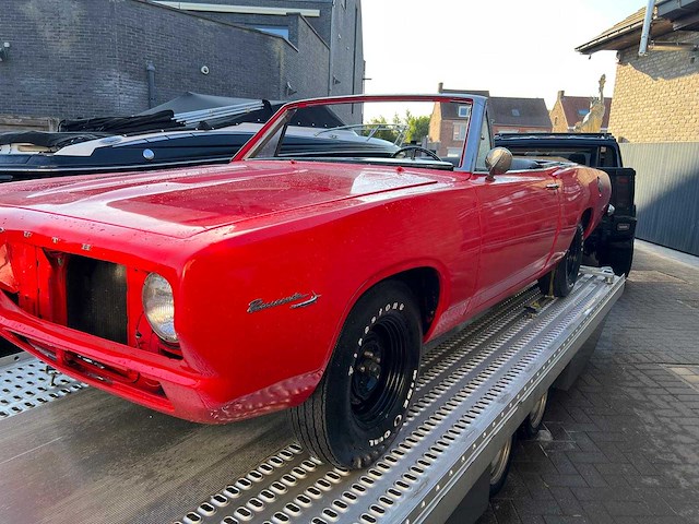 Plymouth barracud - oldtimer - afbeelding 2 van  4