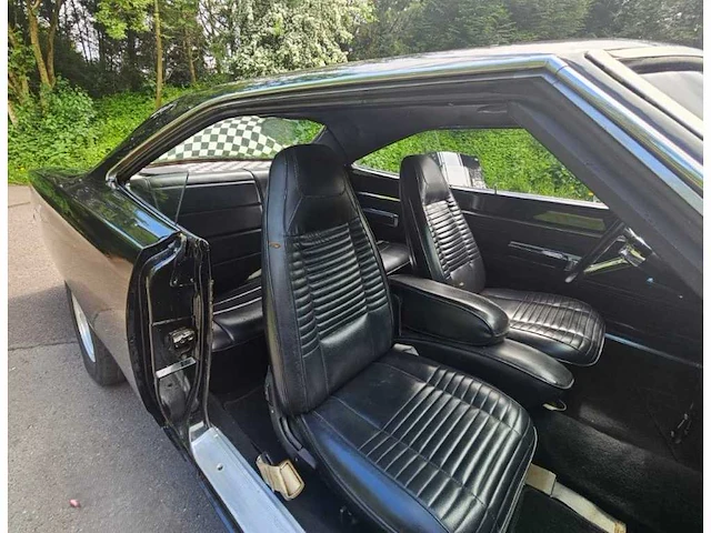 Plymouth vintage car - afbeelding 4 van  16
