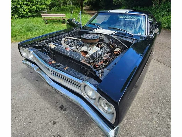 Plymouth vintage car - afbeelding 6 van  16