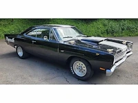 Plymouth vintage car - afbeelding 14 van  16