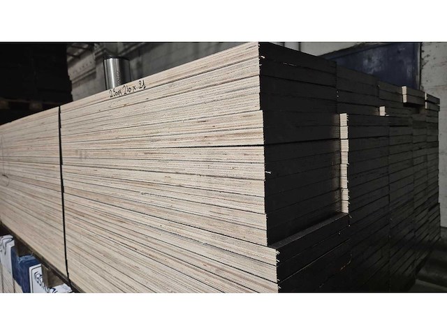 Plywood (125x) - afbeelding 4 van  4