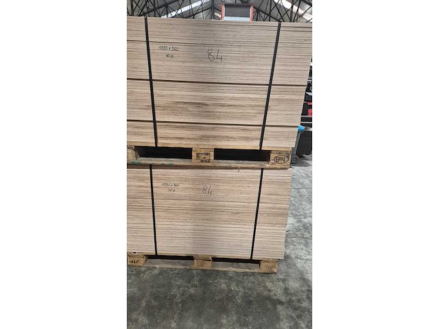 Plywood (140x) - afbeelding 1 van  1