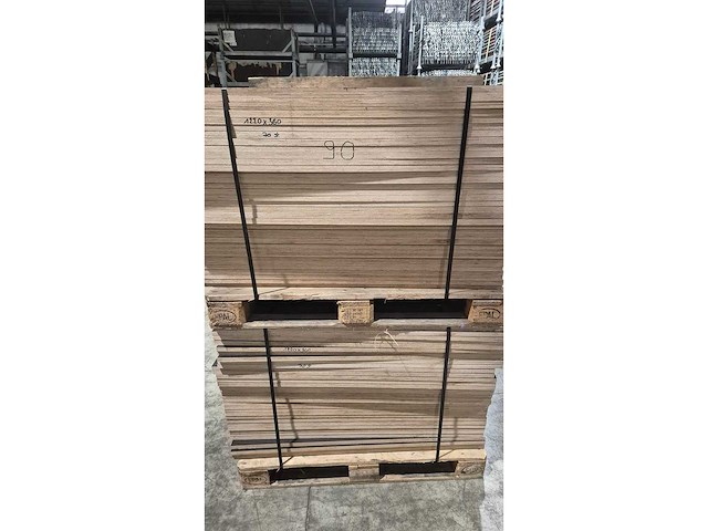 Plywood (140x) - afbeelding 1 van  1