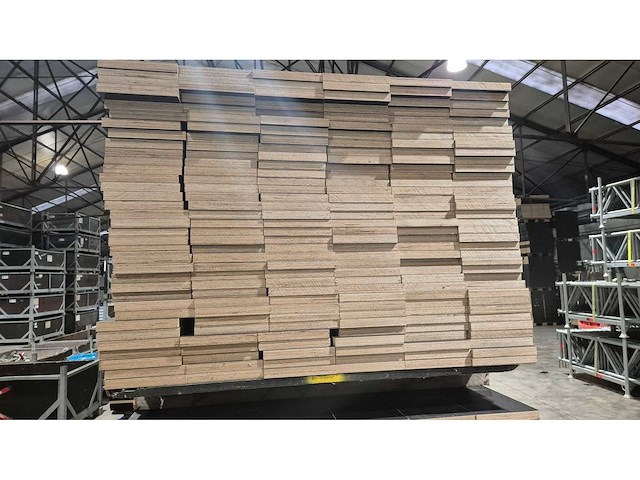 Plywood (210x) - afbeelding 1 van  3