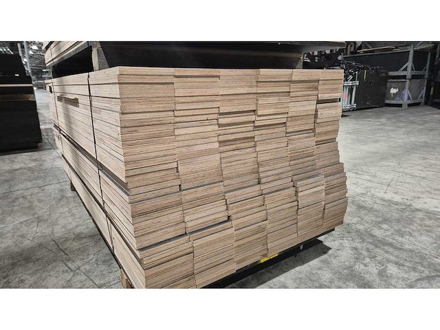 Plywood (210x) - afbeelding 2 van  2