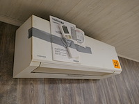 P.m. = airco indoor unit toshiba - afbeelding 2 van  3