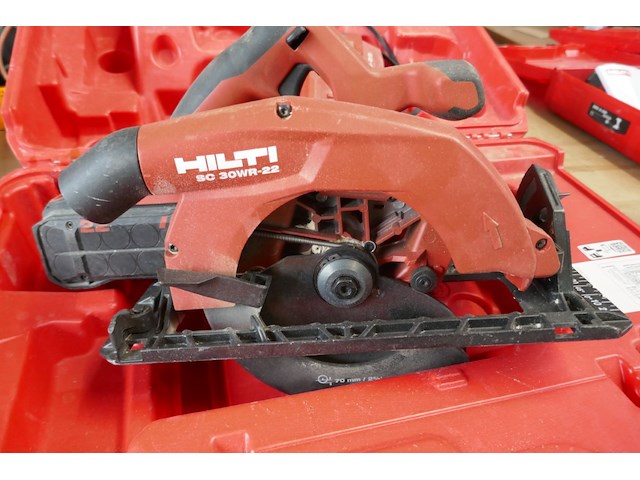 Pm : cirkelzaagmachine hilti - afbeelding 2 van  3