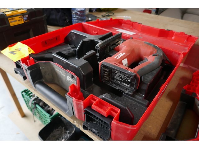 Pm : decoupeerzaagmachine hilti - afbeelding 4 van  4