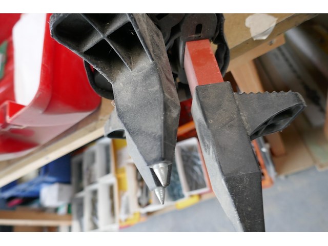 Pm : roterende laser met statief hilti - afbeelding 6 van  7