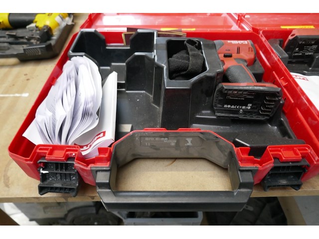 Pm : schroefmachine hilti - afbeelding 1 van  4