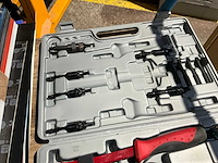 Pneumatisch klinknagelpistool (2x) - afbeelding 7 van  8