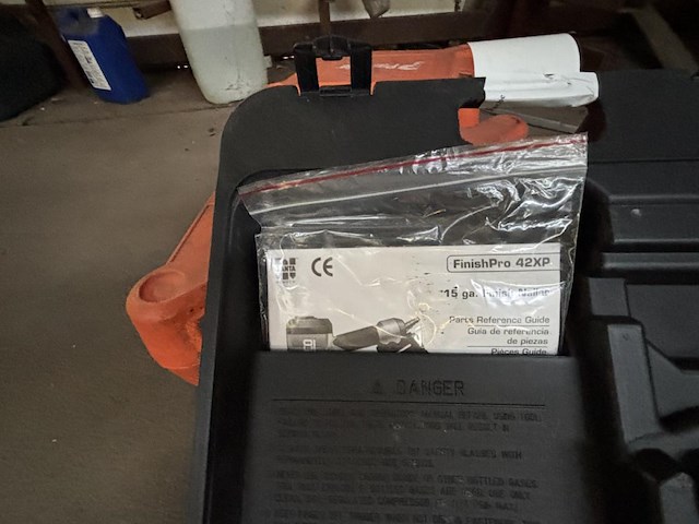 Pneumatisch nietmachine senco - afbeelding 3 van  3