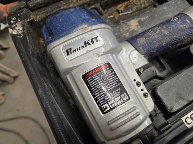 Pneumatisch nietpistool profikit - afbeelding 2 van  5