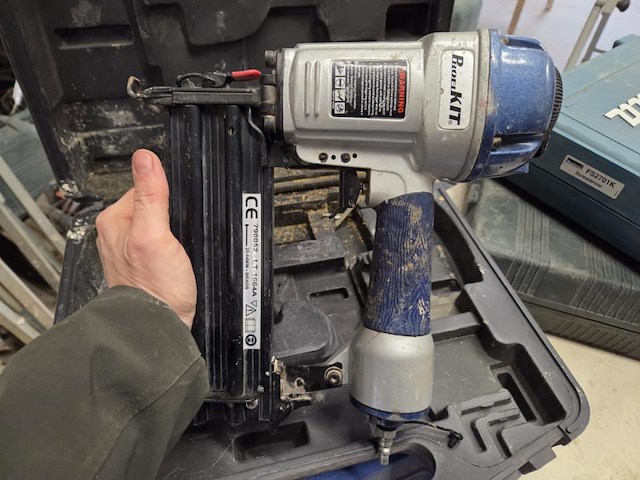 Pneumatisch nietpistool profikit - afbeelding 3 van  5