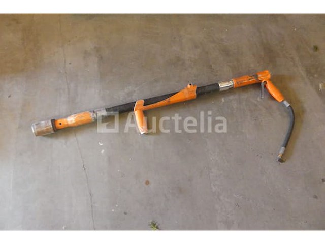 Pneumatische chipper, merk en model onleesbaar - afbeelding 2 van  7