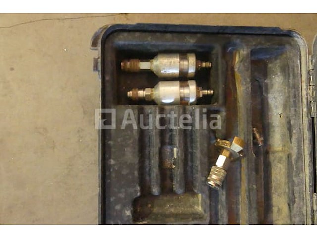 Pneumatische chipper, merk en model onleesbaar - afbeelding 5 van  7