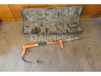 Pneumatische chipper, merk en model onleesbaar - afbeelding 2 van  4