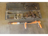 Pneumatische chipper, merk en model onleesbaar - afbeelding 2 van  6