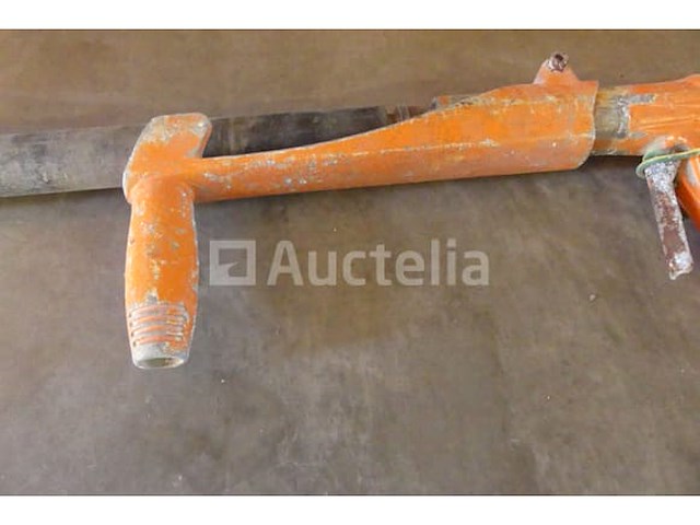 Pneumatische chipper, merk en model onleesbaar - afbeelding 5 van  6