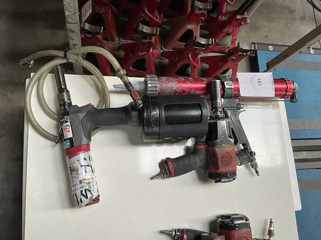 Pneumatische gereedschappen (3x) - afbeelding 1 van  2