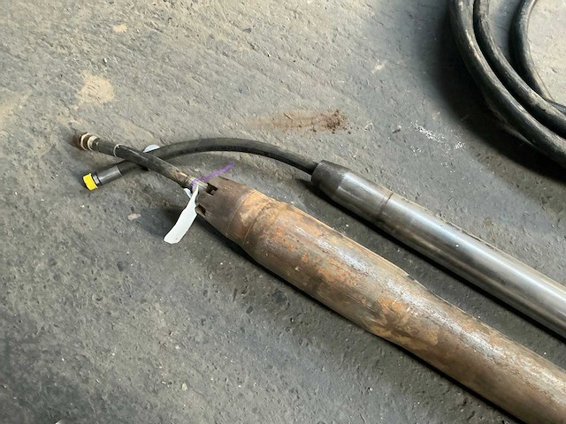 Pneumatische grond raket (2x) - afbeelding 2 van  3