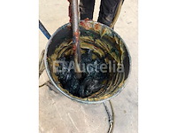 Pneumatische hamer - 1 vetpomp - 1 slijpmachine - 1 cirkelzaag - afbeelding 2 van  12