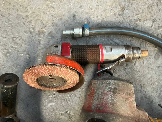 Pneumatische hand slijpmachine (3x) - afbeelding 4 van  5