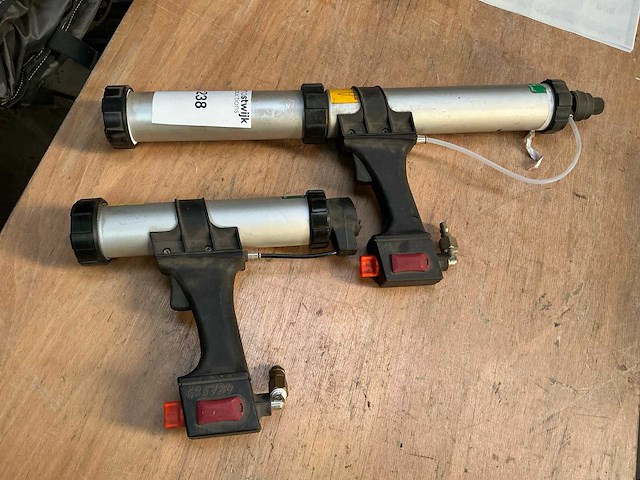 Pneumatische kitspuit (4x) - afbeelding 1 van  4